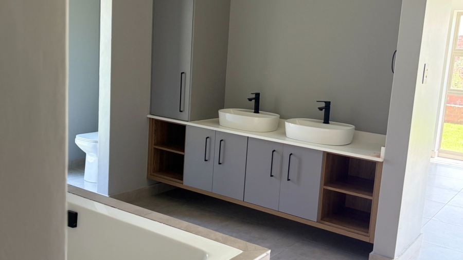  Bedroom Property for Sale in Vyfhoek A H North West